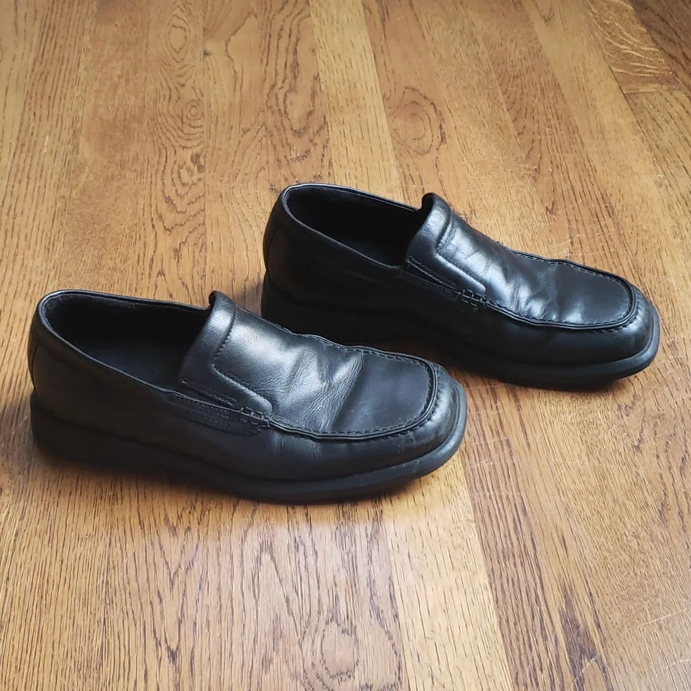 EUC Black Dress Shoes Size 8.5 Men's Loafers
